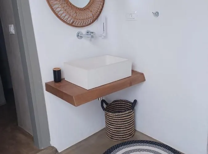 New In The Heart Of - 1 アパート