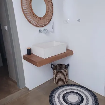 New In The Heart Of - 1 Appartement